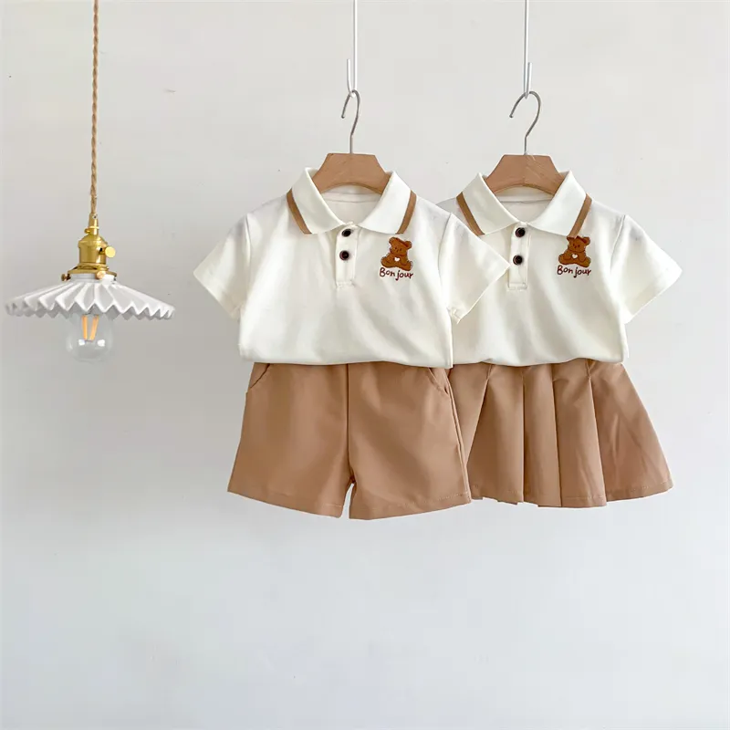 Conjuntos de ropa de algodón para bebé, niño y niña, falda de dibujos animados y camiseta, pantalones cortos, novedad, venta al por mayor