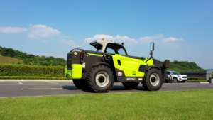 Бесплатная доставка: Телескопический погрузчик ZTH4018 (телехендлер) с максимальной рабочей высотой 17,6 м и грузоподъемностью платформы 4000 кг, высокое качество - Product Image 6