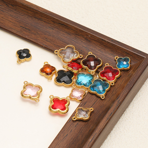 <span class=keywords><strong>Pendentif</strong></span> trèfle en verre plaqué <span class=keywords><strong>or</strong></span> PVD 18 carats en acier inoxydable 13 mm 17 mm, breloques trèfle à quatre <span class=keywords><strong>feuilles</strong></span> pour la fabrication de bijoux et accessoires - Product Image 2