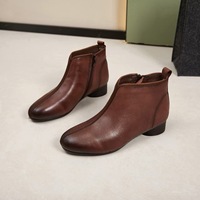 Botas de Mujer con Tacón Alto y Punta Puntiaguda de Piel Vacuna con Efecto Desgastado, Estilo Versátil y Elegante, Otoño/Invierno 2025