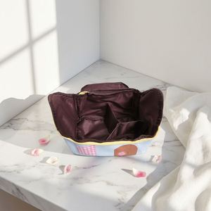 Sac fourre-tout en toile imprimé à l'écran avec motif de dessin animé personnalisé - Grande capacité, durable, réutilisable, sac à bandoulière tendance pour cadeaux et événements - Product Image 3