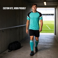 IEFiEL Ensemble d'arbitre de football deux pièces pour homme, tenue de survêtement de football, t-shirt à manches courtes et short, 100 % polyester