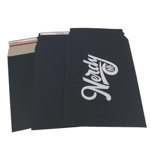 Nhà Máy Bán buôn thương mại điện tử sử dụng các tông cứng nhắc bưu phẩm phong bì màu đen cứng nhắc với băng dính đóng cửa - Product Image 3