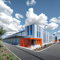 Bâtiment d'entrepôt de distribution au détail en acier préfabriqué, multi-portes, durable, à grande portée pour le stockage de marchandises en supermarché