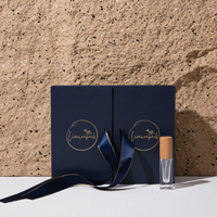 Boîtes à bijoux magnétiques en papier kraft en forme de livre avec logo personnalisé, gris, avec anneaux en cristal, pour emballages de luxe