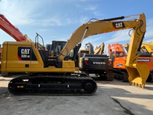 Excavatrice hydraulique CAT320 B/C/D/GC d'occasion 100% originale en vente aux États-Unis, fabriquée au Japon, composants principaux inclus : moteur, boîte de vitesses, pompe - Product Image 2