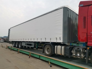 Offre Spéciale d'usine 40FT capacité <span class=keywords><strong>de</strong></span> <span class=keywords><strong>chargement</strong></span> lourde 3 essieux 50Ton rideau en acier semi-remorque fermée remorque <span class=keywords><strong>de</strong></span> voiture utilitaire - Product Image 3
