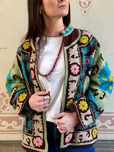 Chaqueta Larga Suzani Bordada a Mano para Mujer, Estilo Bohemio Gitano de Otoño, Algodón Ecológico, Lienzo, Regalo Especial para Festivales - Product Image 4