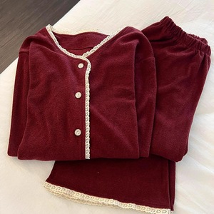 Piyama Musim Gugur Musim Dingin Musim Panas Musim Semi yang Meriah, Kardigan Beludru Hangat Wanita, Celana Lengan Panjang Merah Tahun Baru, Pakaian Rumah yang Manis - Product Image 5