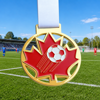 Médaille de football personnalisée en forme de feuille d'érable, plaquée or, en alliage de zinc ajouré, avec ruban, pour tournois sportifs - Vente en gros usine