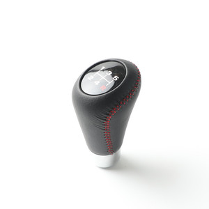 Pommeau de levier de vitesse universel pour voiture, 5 vitesses, en cuir, avec surpiqûres rouges, design ergonomique - Product Image 4