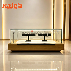 Design di Lusso per Gioiellerie del Medio Oriente, Vetrine Personalizzate in Vetro con Illuminazione LED, Design d'Interni per <span class=keywords><strong>Negozi</strong></span> di Gioielli - Product Image 2