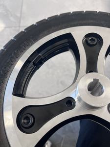 Prix d'usine Nouvelle roue anti-crevaison en mousse 3.00-8 de 12,5*<span class=keywords><strong>2</strong></span>,50 pouces en <span class=keywords><strong>aluminium</strong></span> pour fauteuil roulant électrique - Product Image 5