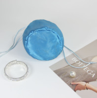 Sac à cordon personnalisé en satin de soie double couche, couleur bonbon, avec logo, durable, doux, pochette cadeau pour cosmétiques, mariage, fête, rangement
