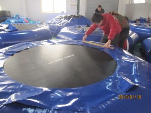 QIQU 0.9mm Sijia PVC Trampoline aquatique gonflable commercial soudé à chaud pour lac, pour enfants et adultes, diamètre 3m, capacité 100-500kg - Product Image 3