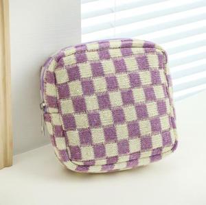 Populaire tricoté <span class=keywords><strong>damier</strong></span> stationnaire serviette sac de rangement personnalisé rouge à lèvres cosmétique Portable <span class=keywords><strong>Mini</strong></span> <span class=keywords><strong>pochette</strong></span> de maquillage carrée - Product Image 5