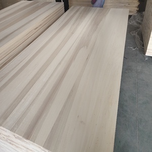 Vente en gros directe de bûches en bois de peuplier Plateaux en bois de peuplier pour la construction de logements - Product Image 4