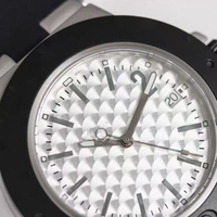 Montre automatique BV StyleTitanium 40 mm avec cadran en cristal saphir mat à effet écailles de poisson, style numéro porte-bonheur, fond en titane