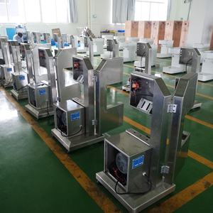 L'os électrique commercial a vu la découpeuse de viande avec le bouclier de sécurité pour la <span class=keywords><strong>boucherie</strong></span> - Product Image 5