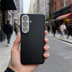 Étui de téléphone magnétique de luxe antichoc en fibre de carbone avec support anneau magnétique, compatible avec <span class=keywords><strong>Samsung</strong></span> Galaxy S26+ - Product Image 4