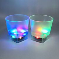 Gobelet à whisky en plastique givré en forme de pentagone, 190 ml, gobelet en verre activé par le liquide, gobelet LED pour bar, boîte de nuit, fête, gobelets LED clignotants