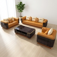 Set Sofa Kulit Oranye Mewah dan Kayu Gelap 3+2+1 Furnitur Klasik untuk Interior Rumah Kelas Atas