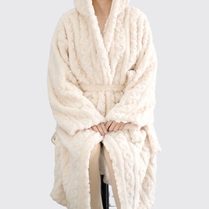 Wholesale Coral Velvet <strong>Bathrobe</strong> Custom Polyester <strong>Bathrobe</strong> Embroidery Logo <strong>Hooded</strong> Collar For Spa Home - Product Image 1