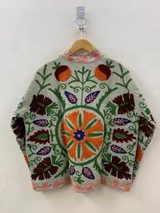 เสื้อแจ็คเก็ตกำมะหยี่ปักลายดอกไม้สไตล์โบฮีเมียน ผู้ผลิตและผู้ส่งออก OEM จากอินเดีย - Product Image 2