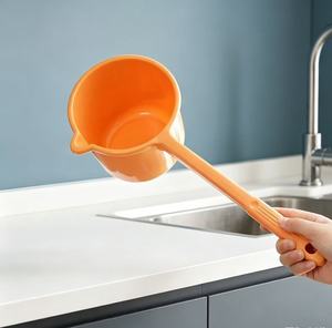 Cuchara de agua de plástico duradero de grado alimenticio con mango largo, cuchara multiusos <span class=keywords><strong>para</strong></span> champú de bebé, cuchara gruesa <span class=keywords><strong>para</strong></span> agua de cocina - Product Image 3