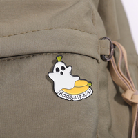 Kartun lucu hantu Enamel Pin Halloween bros kerah lencana hadiah perhiasan untuk teman anak-anak grosir