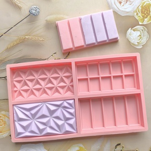 Moules à chocolat 3D antiadhésifs de qualité alimentaire, très demandés, 4 types de cavités, moules en silicone pour chocolat et bonbons - Product Image 3