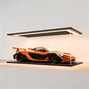 Nouveauté : Vitrine en acrylique personnalisée avec éclairage LED, style moderne sur mesure pour objets de collection, figurines et poupées - Product Image 1