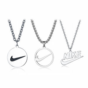 <span class=keywords><strong>Accessori</strong></span> moda Hip Hop <span class=keywords><strong>uomo</strong></span> <span class=keywords><strong>regalo</strong></span> in acciaio inox gancio curvo logo collana pendente - Product Image 1