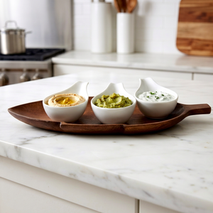 Assiette de service en bois faite à la main, en forme de feuille, design minimaliste poli, élégante, accessoire de cuisine et de table. - Product Image 3