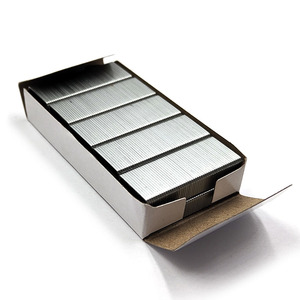 Prix d'usine Personnalisé OEM ODM 10000 pièces Agrafes métalliques industrielles pour meubles en bois, série 80, galvanisées, couronne 12,8 mm - Product Image 1