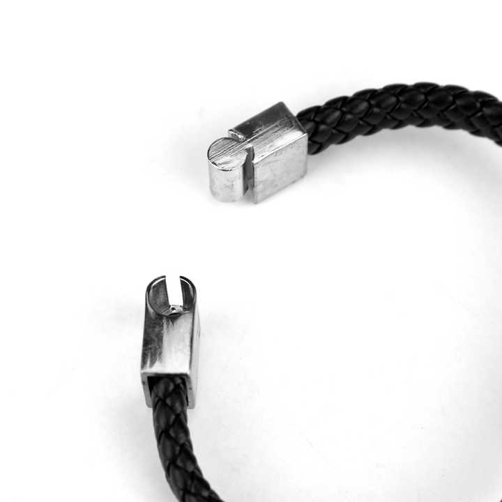 Tokyo Animation Final Fantasy VII 7 Cloud Wolf Wristband Cosploy  