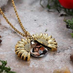 Collana con medaglione di girasole con foto personalizzata SLOONG "tu sei <span class=keywords><strong>il</strong></span> <span class=keywords><strong>mio</strong></span> sole" <span class=keywords><strong>gioielli</strong></span> incisi regalo per la festa della mamma per le donne - Product Image 1