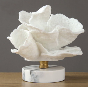Commercio all'ingrosso creativo stile nordico in resina di corallo ornamenti fatti a mano per la <span class=keywords><strong>casa</strong></span> <span class=keywords><strong>e</strong></span> decorazione esterna in resina nordica decorazione per le camere - Product Image 6