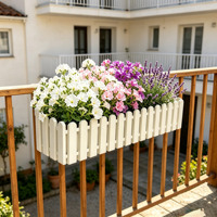 Supports de jardinière Tymar Farmhouse à lattes en plastique PP, système d'arrosage pour jardinière suspendue, durable, utilisable toute l'année (jardin, balcon)