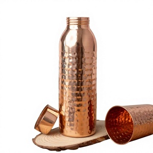 Bouteille d'eau en cuivre avec texture martelée, gourde de voyage portable, style chinois traditionnel, couvercles inclus - Product Image 1