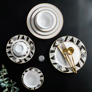 Hete Verkoop Nordic Color Glazuur Marmer Gouden Randschotels Bord Sets Servies Servies Porseleinen Keramische Dinerplaat Serviesgoed