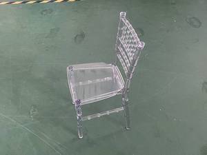 Set di Sedie Impilabili Trasparenti in Plastica per Bambini - Sedia Moderna per Hotel, Eventi, Soggiorno <span class=keywords><strong>e</strong></span> Uso Ospedaliero, Bianca - Product Image 3