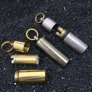 Mini Accendino a Cherosene Antivento - Portatile per Campeggio, BBQ, Uso Esterno, Ricaricabile, Design Moderno e Minimalista, Sicuro, Regalo di Compleanno - Product Image 4