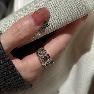 แหวนเงินแท้ S925 ลายดอกไม้ 18K ดีไซน์เรียบง่าย ทันสมัย มีเอกลักษณ์ ดีไซน์แบบเปิด สำหรับใส่ลำลอง - Product Image 3