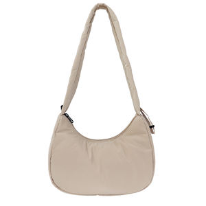 กระเป๋าสะพายไหล่แบบสายเดี่ยวเรียบง่าย สไตล์ Preppy ลายตัวอักษร ปิดด้วยซิป ขนาด 7 นิ้ว น้ำหนักเบา ผลิตจากผ้าโพลีเอสเตอร์รีไซเคิล แบรนด์ SENDA - Product Image 5