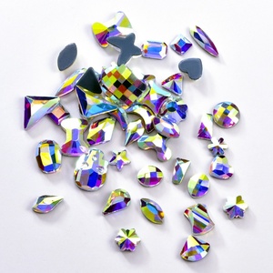 OLeeya Vente en gros d'usine Verre de qualité K9 1440 pièces Formes fantaisie Cristal AB Hot Fix Strass pour la décoration d'ongles - Product Image 3