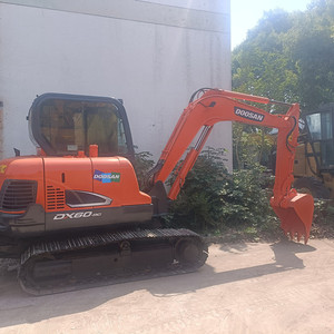 รถขุดมือสอง DOOSAN DX60-9C 6 ตัน เครื่องยนต์ยันม่าร์ ปั๊มไฮดรอลิก Doosan Mottrol มอเตอร์วาล์ว KYB ใช้งานมาแล้ว 1200-2000 ชั่วโมง สภาพ 90% ใหม่ 0.26 เมตร - Product Image 1