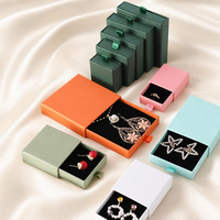 Boîte à bijoux blanche écologique et recyclable avec tiroir, petit MOQ, logo personnalisable, étui rigide en papier à glissière silencieuse pour collier