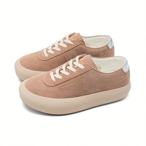Chaussures tendance à bout bombé pour hommes et femmes, avec embellissement étoile tendance nationale et semelle épaisse rehaussante - Product Image 3