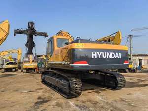 Excavatrice sur chenilles Hyundai 305 d'occasion, modèle 2023, 225lc-9s, 30,5 tonnes, godet de 1,6 m, composants essentiels en promotion à prix réduit - Product Image 4